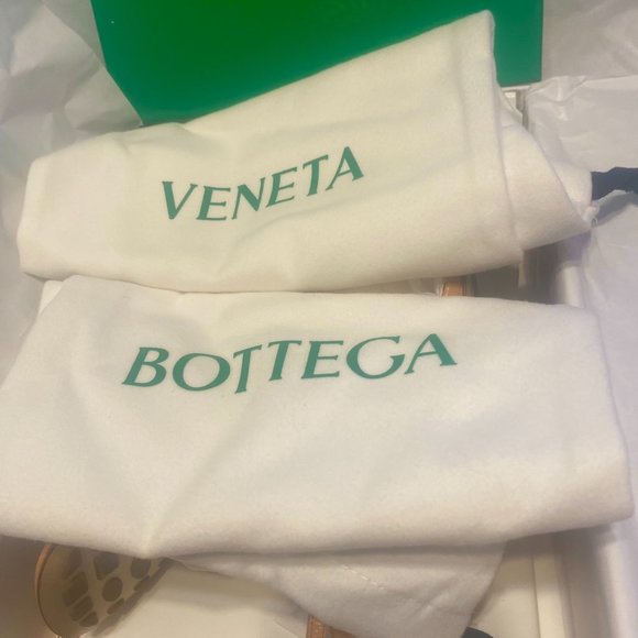 Bottega Veneta - Picture 5 of 7